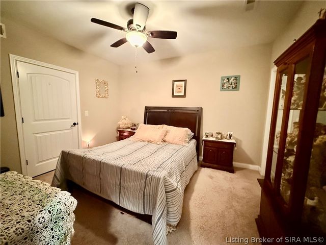 12218 Saint Andrews Place, Sellersburg, IN 47172