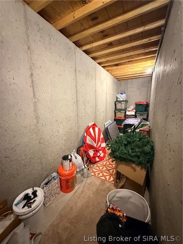 12218 Saint Andrews Place, Sellersburg, IN 47172