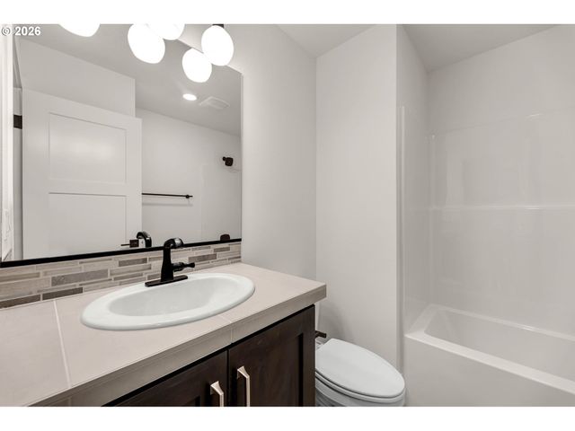 4908 Ne 132ND Cir, Vancouver, WA 98686