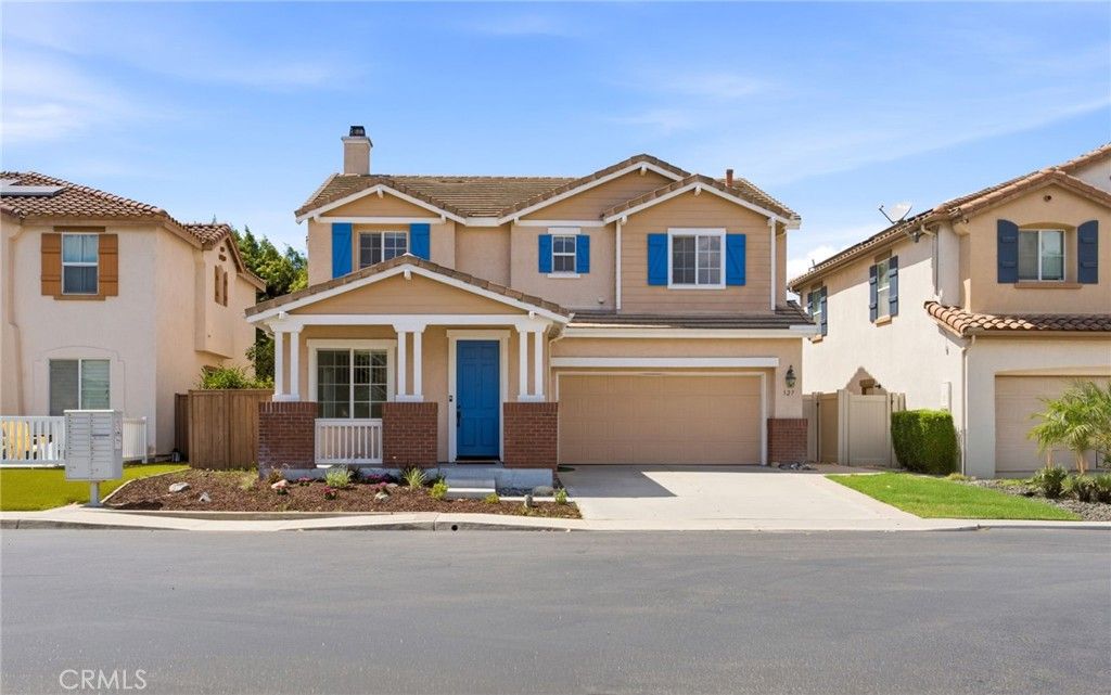 327 Alamo Way, Oceanside, CA 92057 — exterior