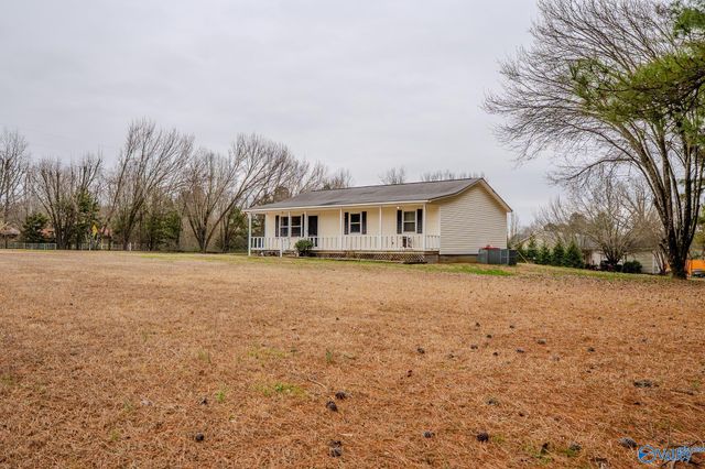 218 County Road 364, Trinity, AL 35673