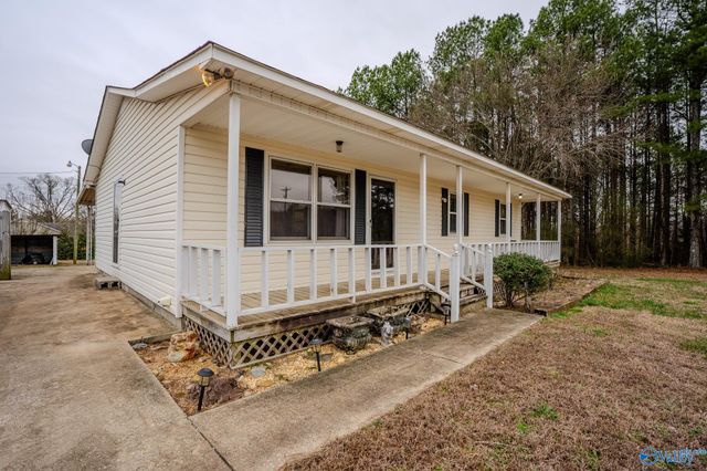 218 County Road 364, Trinity, AL 35673