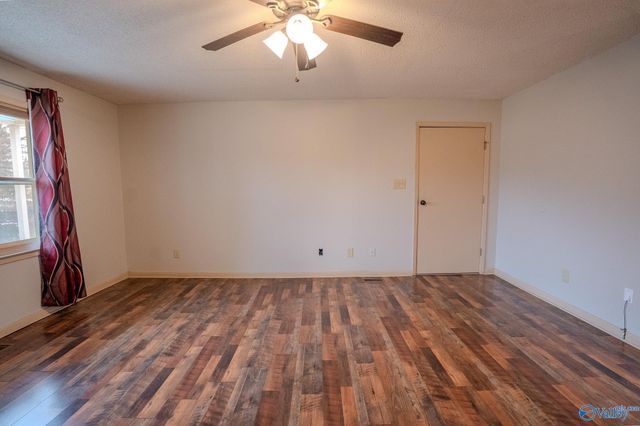 218 County Road 364, Trinity, AL 35673