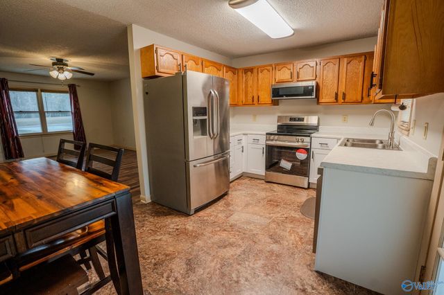 218 County Road 364, Trinity, AL 35673