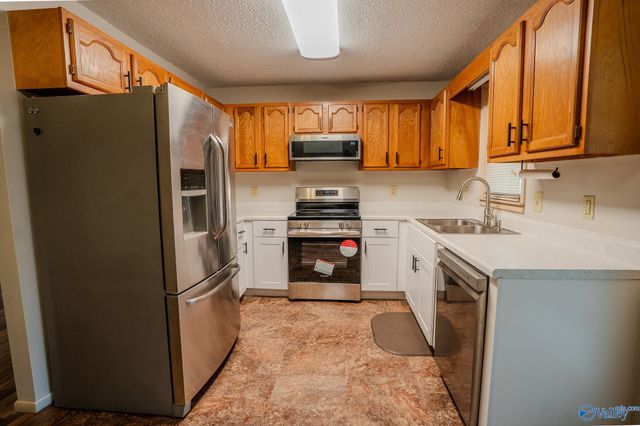 218 County Road 364, Trinity, AL 35673