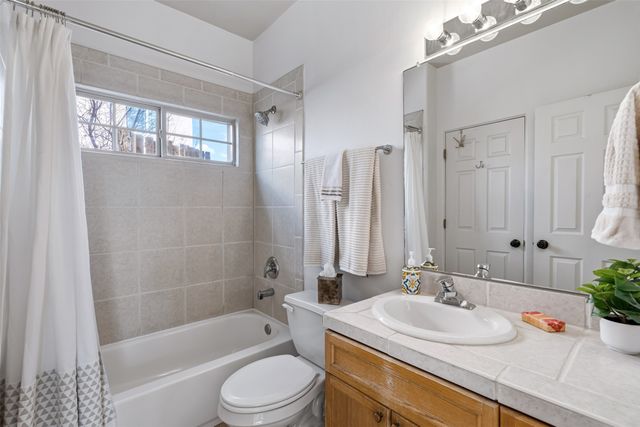 4212 Big Sky Road, Santa Fe, NM 87507