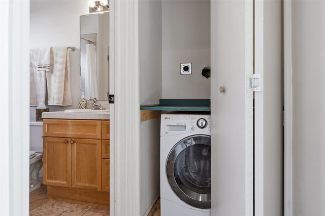 4212 Big Sky Road, Santa Fe, NM 87507