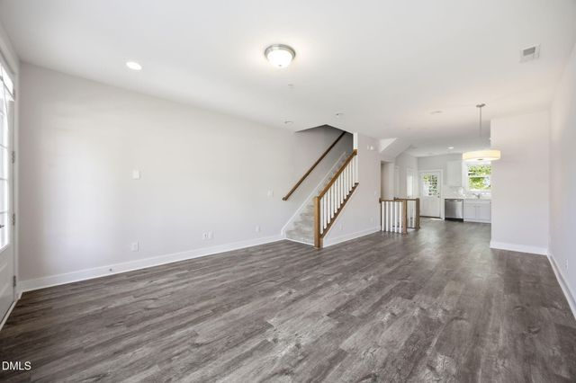 2800 Bedford Green Drive 106, Raleigh, NC 27604
