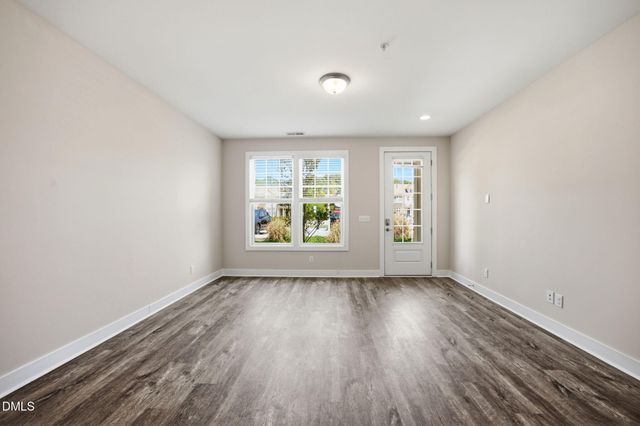 2800 Bedford Green Drive 106, Raleigh, NC 27604