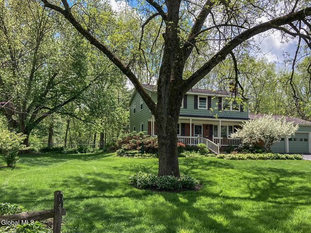16 Conver Drive, Saratoga Springs, NY 12866