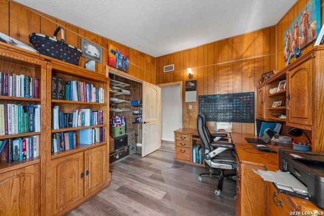 731 Mountain View Pl, Pipe Creek, TX 78063