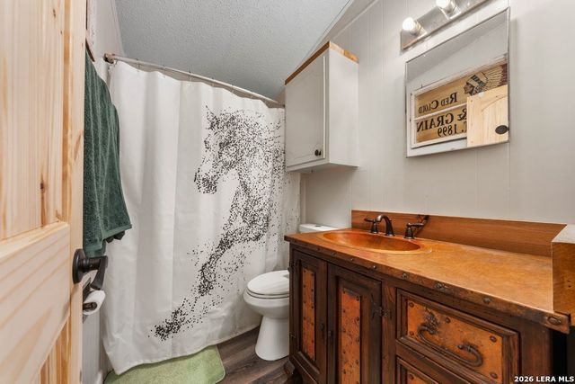 731 Mountain View Pl, Pipe Creek, TX 78063