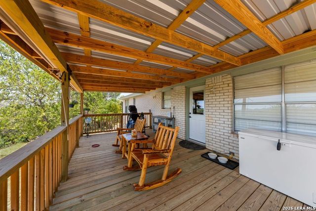 731 Mountain View Pl, Pipe Creek, TX 78063