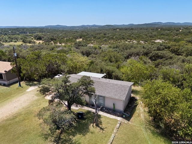 731 Mountain View Pl, Pipe Creek, TX 78063
