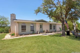 731 Mountain View Pl, Pipe Creek, TX 78063