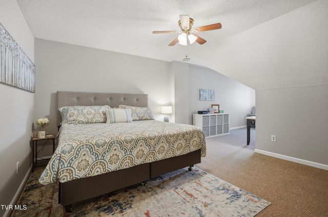 1725 West Lakeview Drive Unit 41, Johnson City, TN 37601