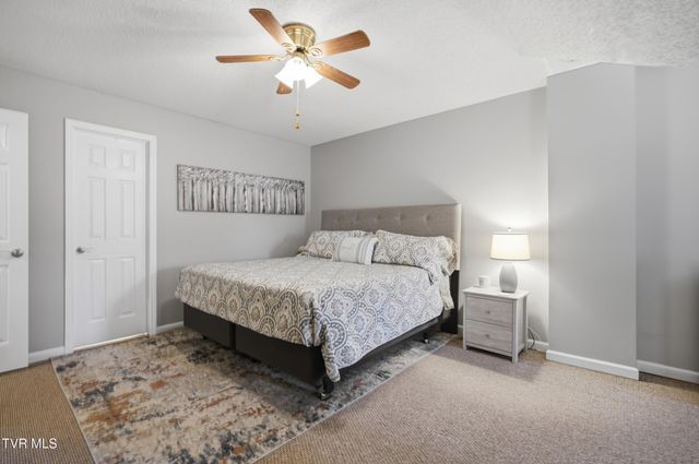 1725 West Lakeview Drive Unit 41, Johnson City, TN 37601
