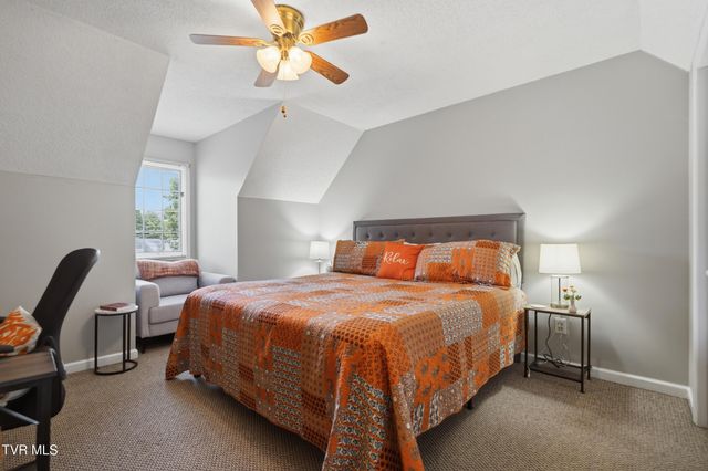 1725 West Lakeview Drive Unit 41, Johnson City, TN 37601