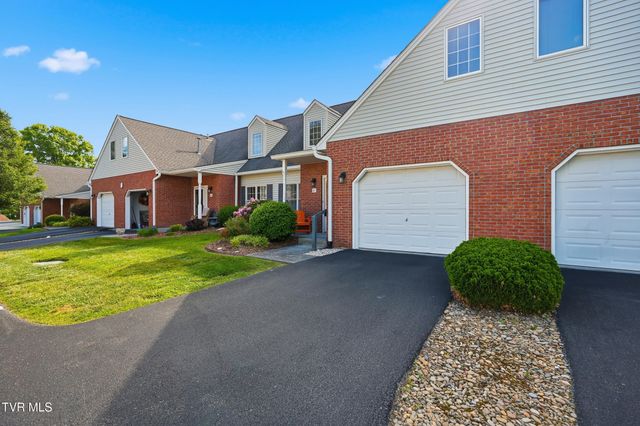 1725 West Lakeview Drive Unit 41, Johnson City, TN 37601