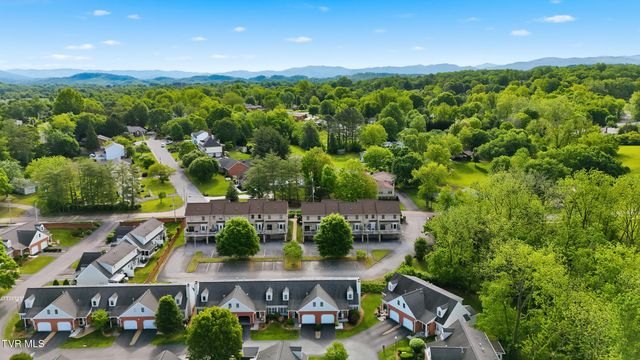 1725 West Lakeview Drive Unit 41, Johnson City, TN 37601