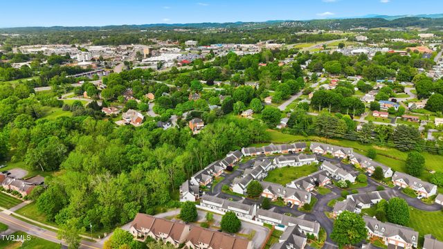 1725 West Lakeview Drive Unit 41, Johnson City, TN 37601