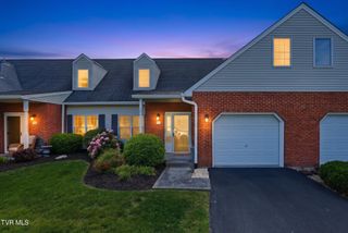 1725 West Lakeview Drive Unit 41, Johnson City, TN 37601