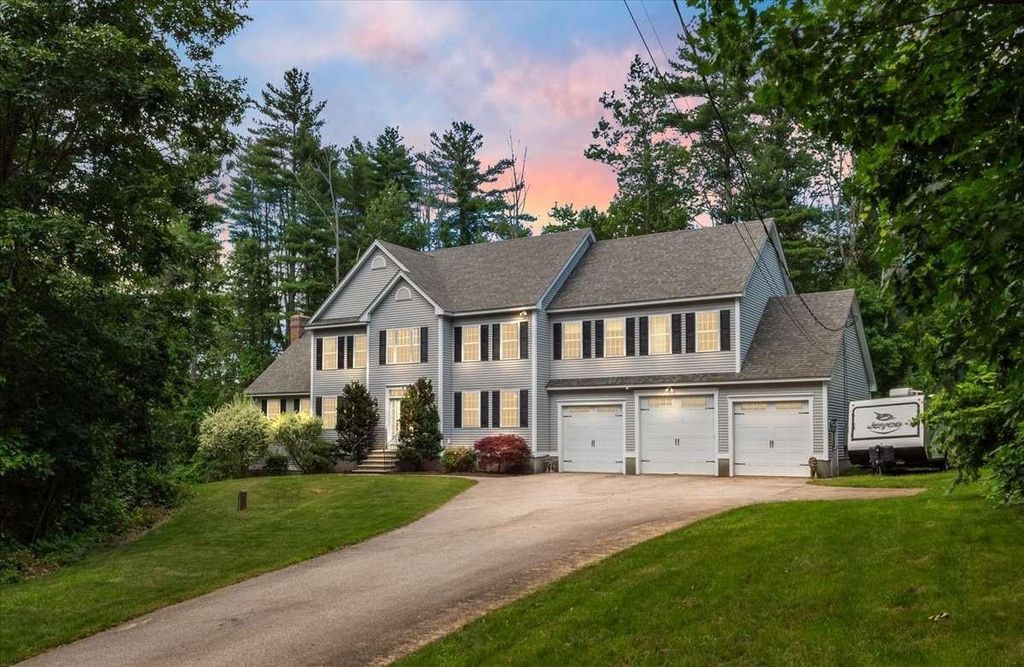 16 Horseshoe Road, Windham, NH 03087