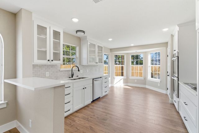 188 Cedar Hill Trail, Whitney, TX 76692