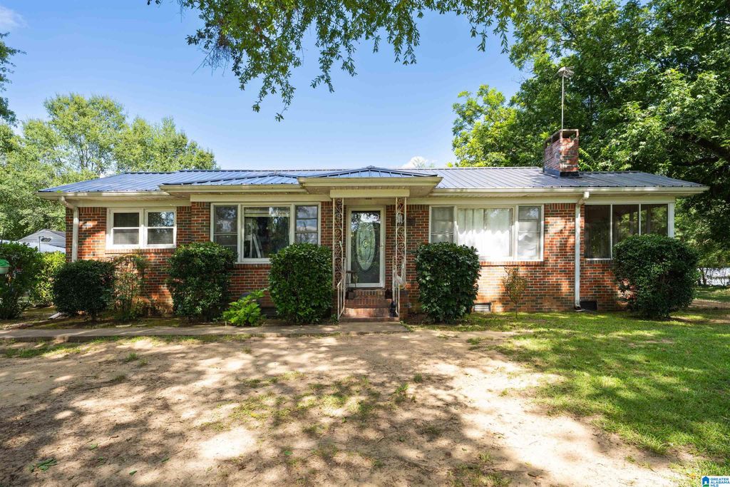 1588 WHITE DRIVE, Bessemer, AL 35023