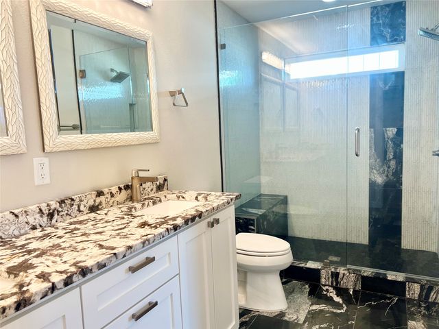 106 Blackfoot Trail, Lake Kiowa, TX 76240