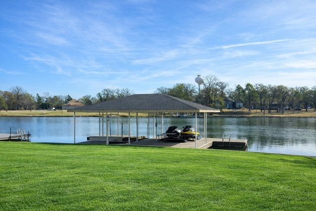 106 Blackfoot Trail, Lake Kiowa, TX 76240