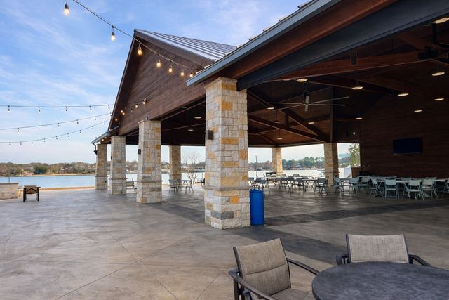 106 Blackfoot Trail, Lake Kiowa, TX 76240