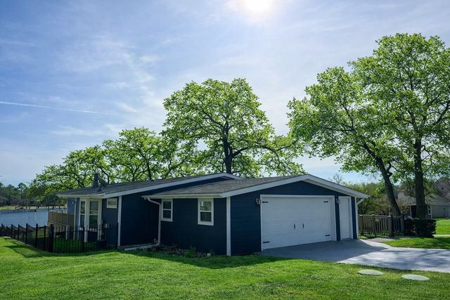 106 Blackfoot Trail, Lake Kiowa, TX 76240