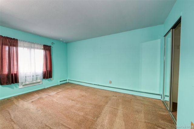 386 Southport Street, Ronkonkoma, NY 11779