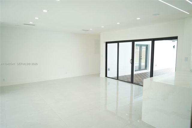 5260 SW 4th Ct 0, Plantation, FL 33317