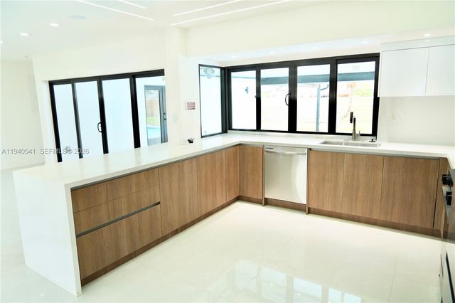 5260 SW 4th Ct 0, Plantation, FL 33317