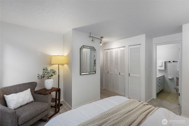 16521 NE 1st Place, Bellevue, WA 98008