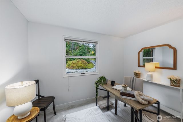 16521 NE 1st Place, Bellevue, WA 98008