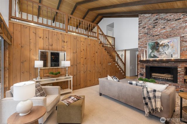 16521 NE 1st Place, Bellevue, WA 98008