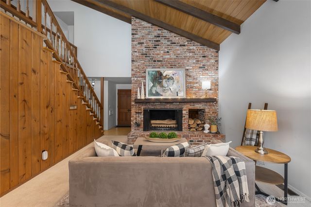 16521 NE 1st Place, Bellevue, WA 98008