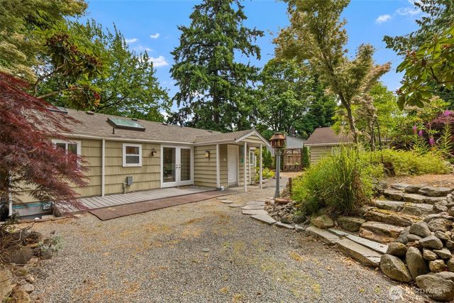 14023 Meridian Avenue N, Seattle, WA 98133