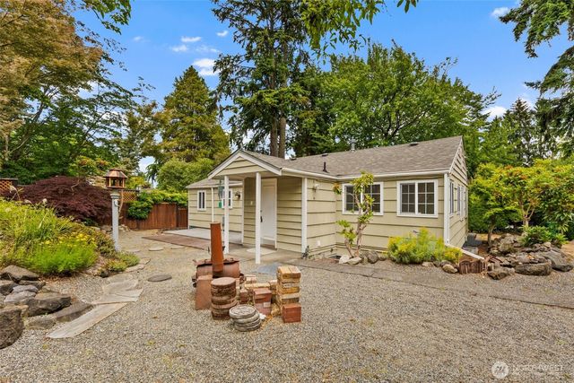 14023 Meridian Avenue N, Seattle, WA 98133