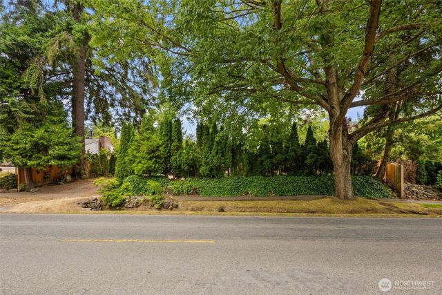 14023 Meridian Avenue N, Seattle, WA 98133