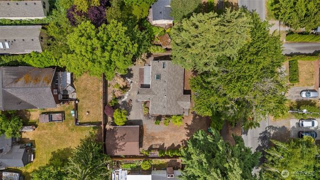 14023 Meridian Avenue N, Seattle, WA 98133