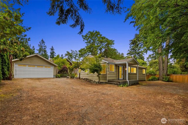 14023 Meridian Avenue N, Seattle, WA 98133