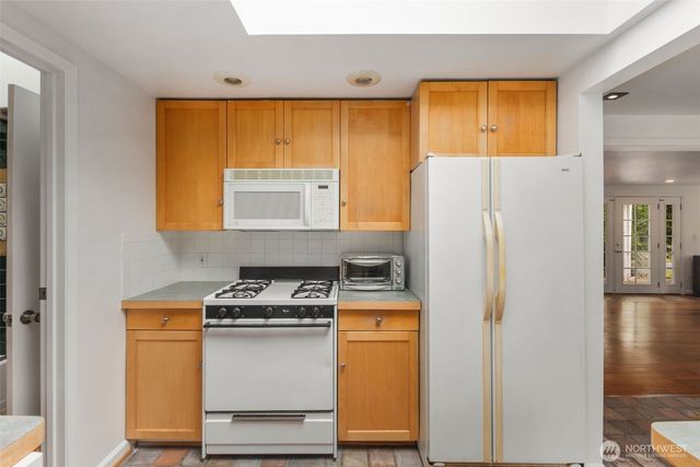 14023 Meridian Avenue N, Seattle, WA 98133