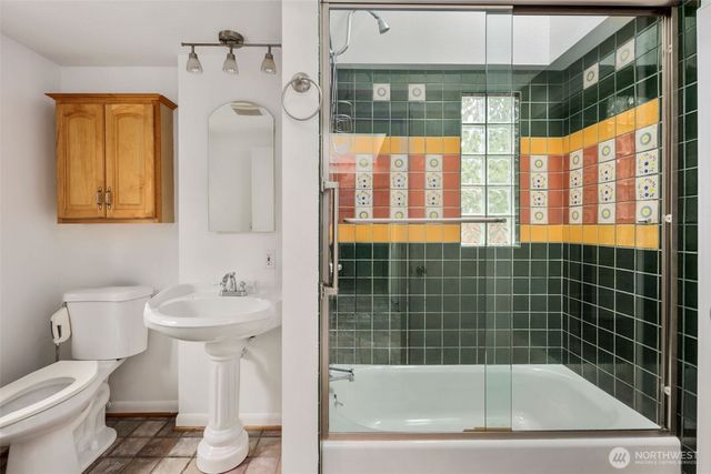 14023 Meridian Avenue N, Seattle, WA 98133