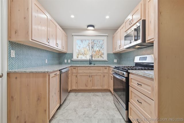 1014 E 38th Street, Tulsa, OK 74105