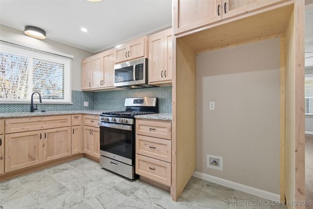 1014 E 38th Street, Tulsa, OK 74105