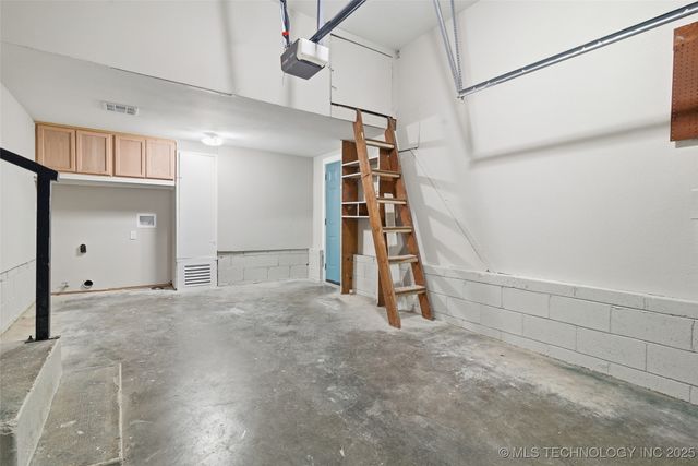 1014 E 38th Street, Tulsa, OK 74105